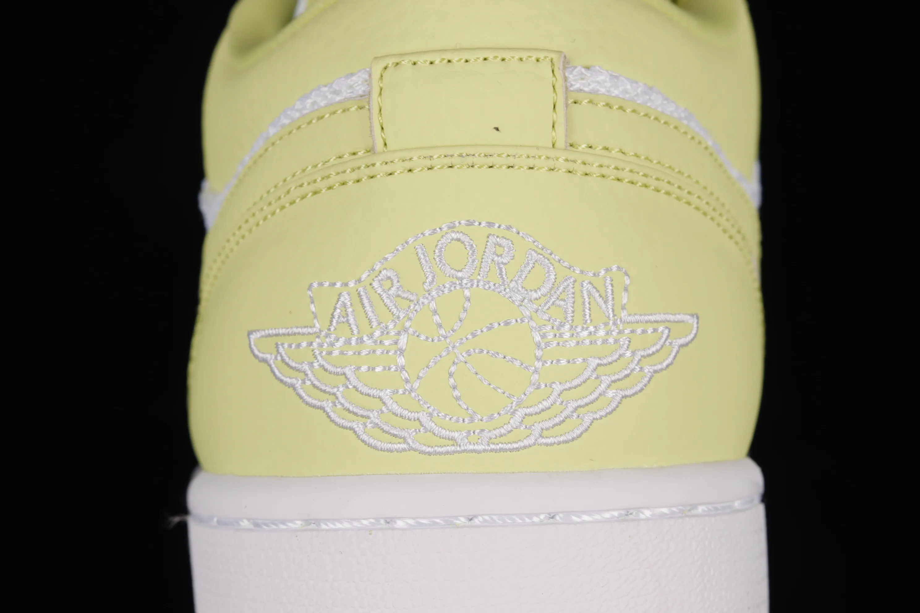 All categories Air Jordan Jordan series basketball shoes Air Jordan 1 Low Air Jordan 1 Low "Limelight" AJ1 Joe 1 fluorescent yellow low-top casual sneakers DH9619-103